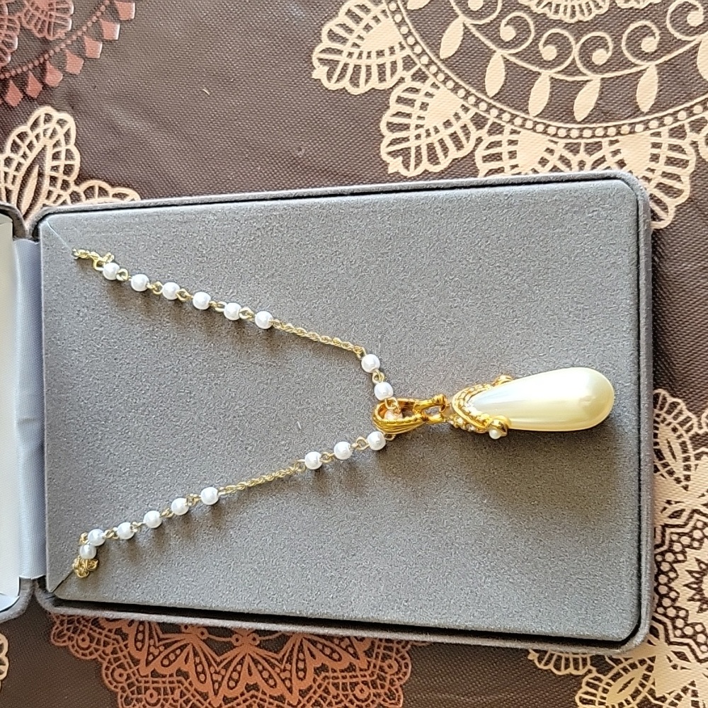 Nolan Miller necklace